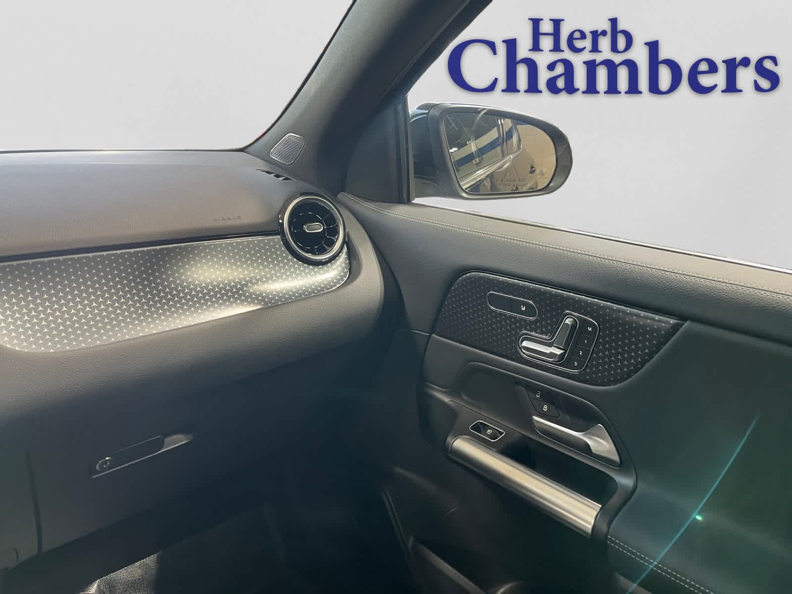 used 2026 Mercedes-Benz GLA 250 car, priced at $41,998