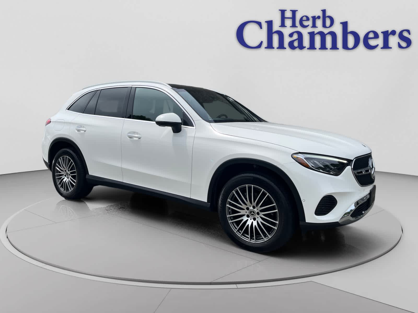2024 Mercedes-Benz GLC GLC 300 4MATIC's photo