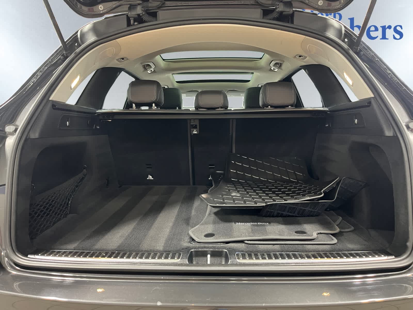 2021 Mercedes Benz GLC 300 4MATIC photo 4