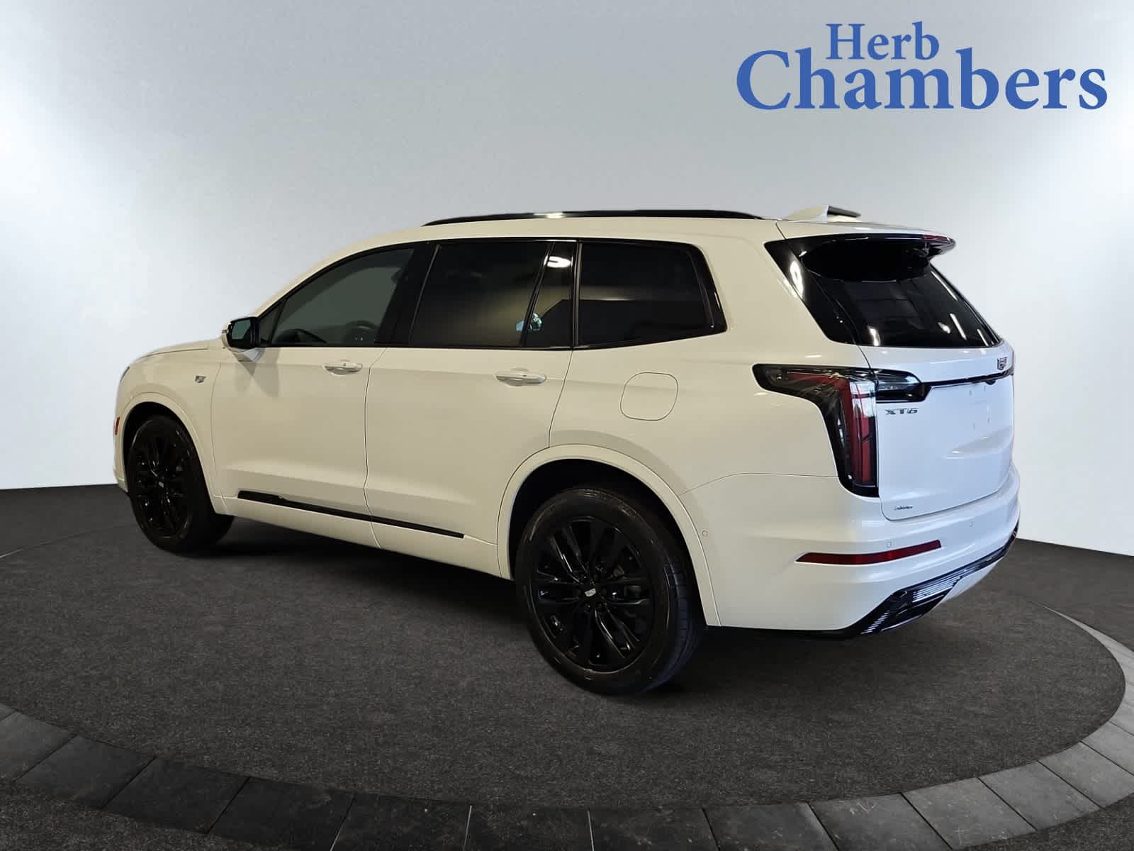 2021 Cadillac XT6 Sport photo 3
