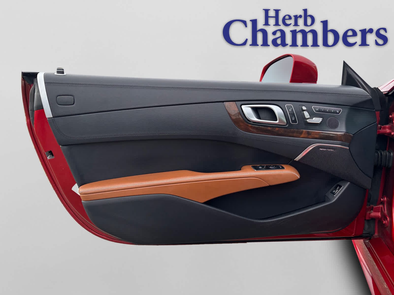 used 2019 Mercedes-Benz SL 550 car, priced at $48,999