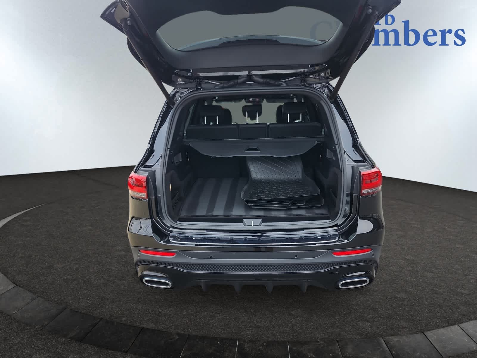 2023 Mercedes Benz GLB 250 4MATIC photo 4