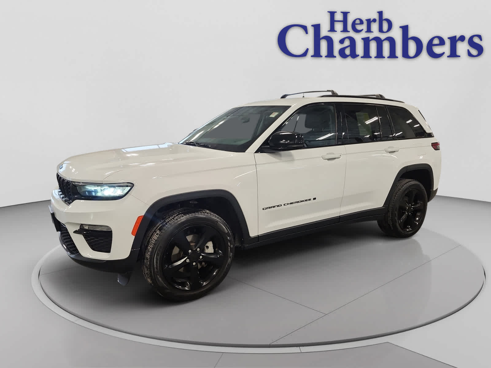 used 2023 Jeep Grand Cherokee car, priced at $32,997