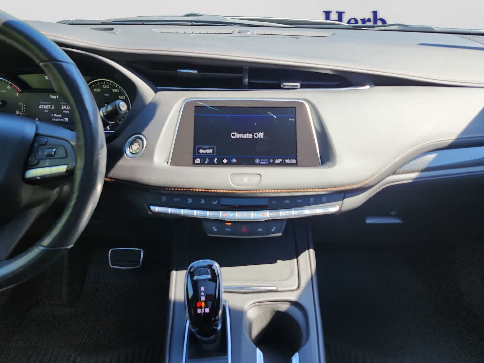 used 2022 Cadillac XT4 car, priced at $27,397