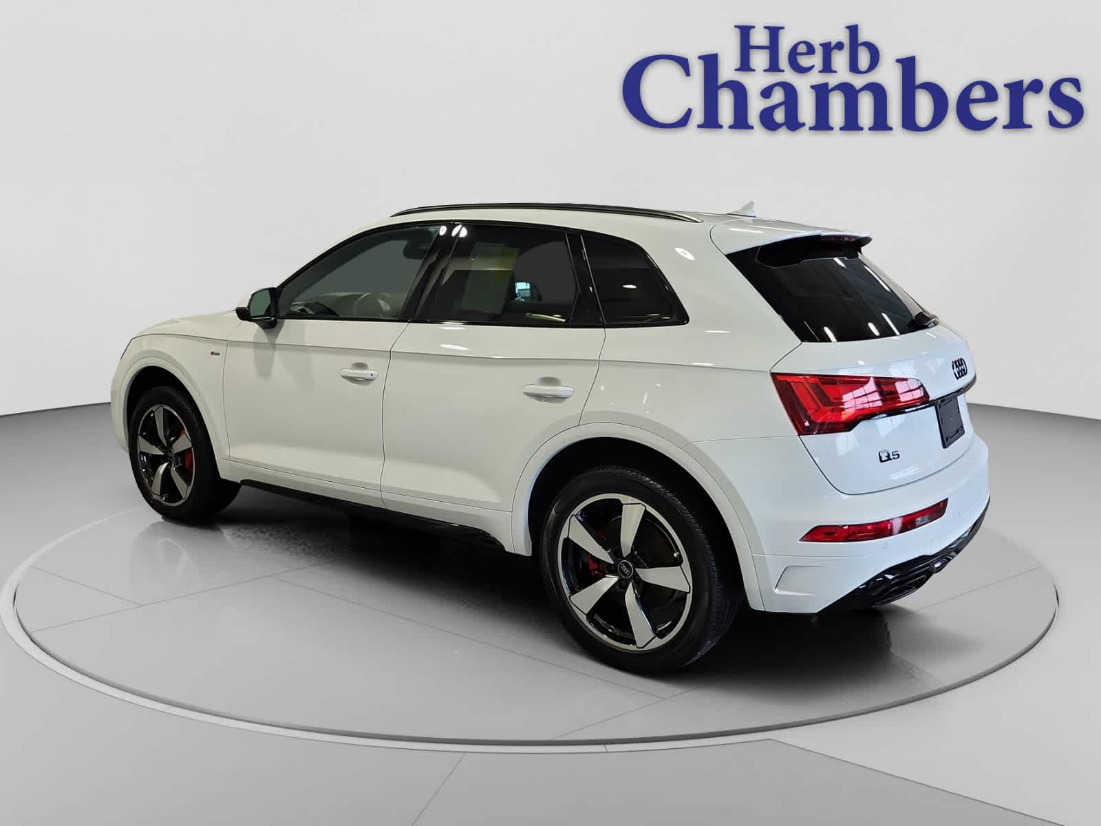 used 2024 Audi Q5 car, priced at $31,397