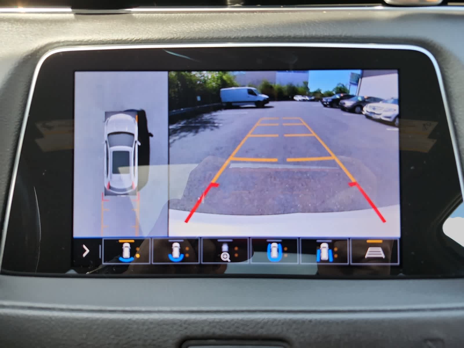 used 2020 Cadillac XT4 car, priced at $23,997