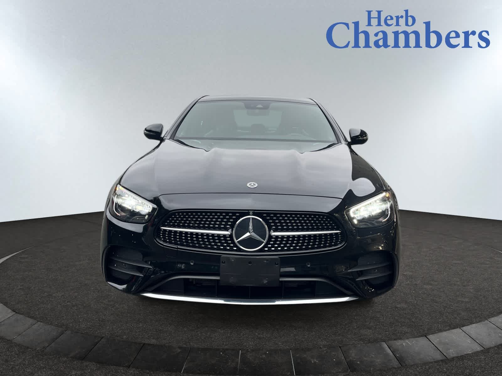 2022 Mercedes Benz E 350 4MATIC photo 2