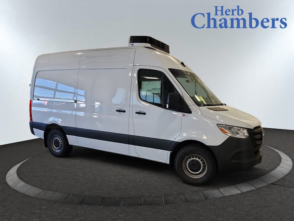 New 2025 Mercedes-Benz Sprinter 2500 Standard Roof 4-Cyl Diesel Van Cargo Van