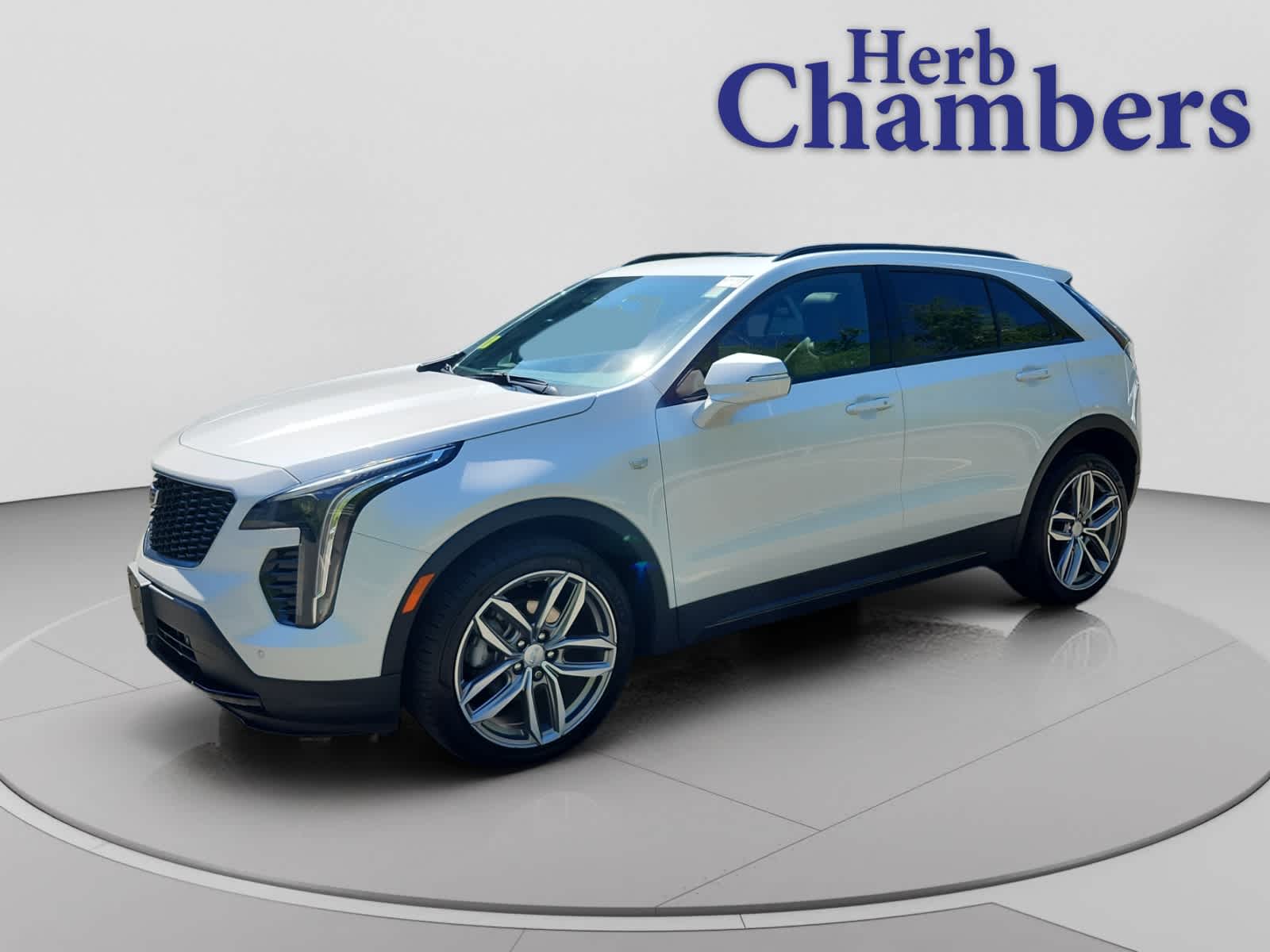 used 2022 Cadillac XT4 car, priced at $27,397