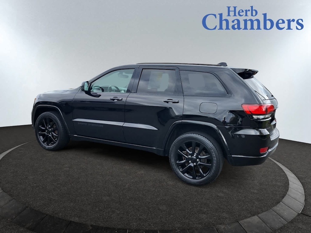 Used 2019 Jeep Grand Cherokee Altitude SUV