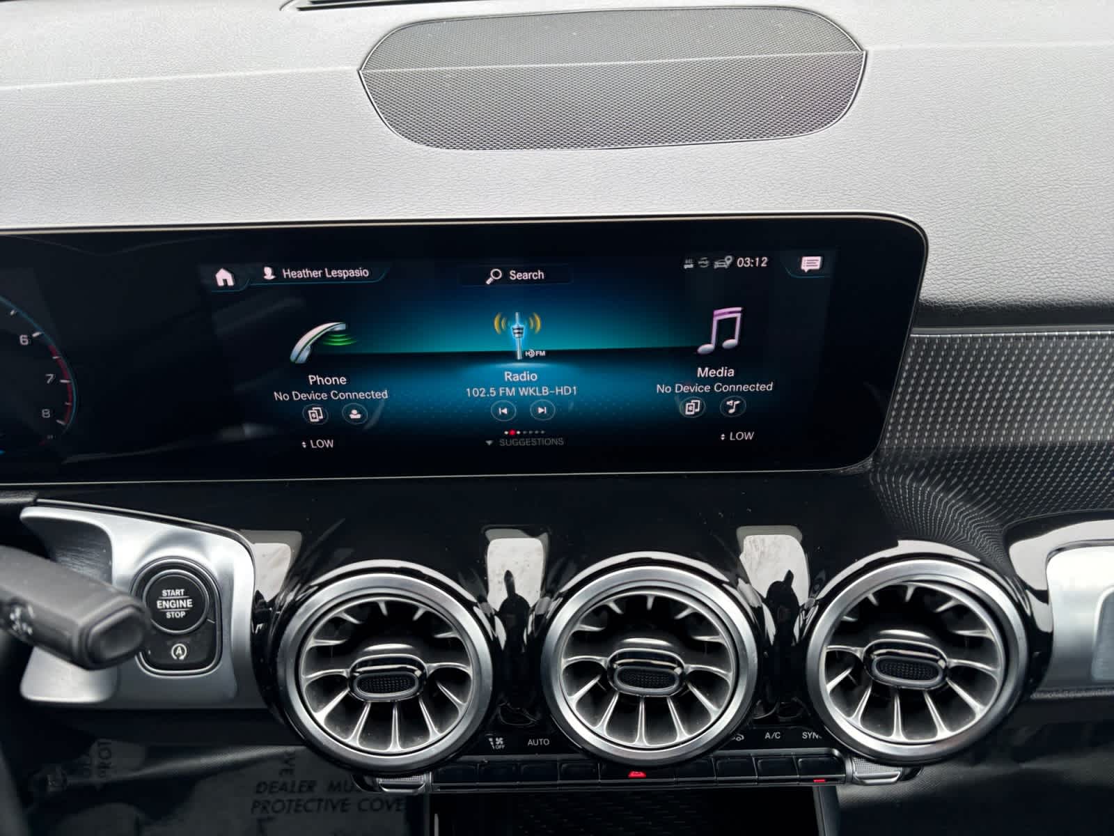 used 2022 Mercedes-Benz GLB 250 car, priced at $29,998