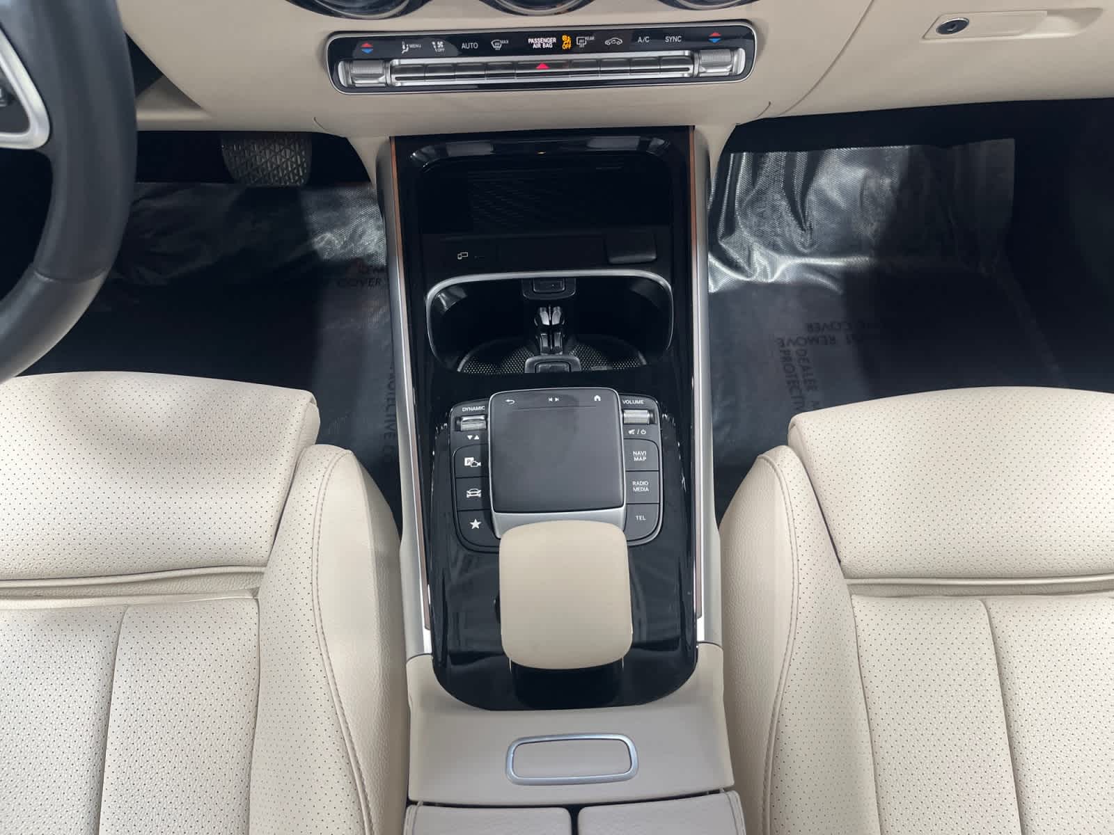 used 2022 Mercedes-Benz GLB 250 car, priced at $30,798