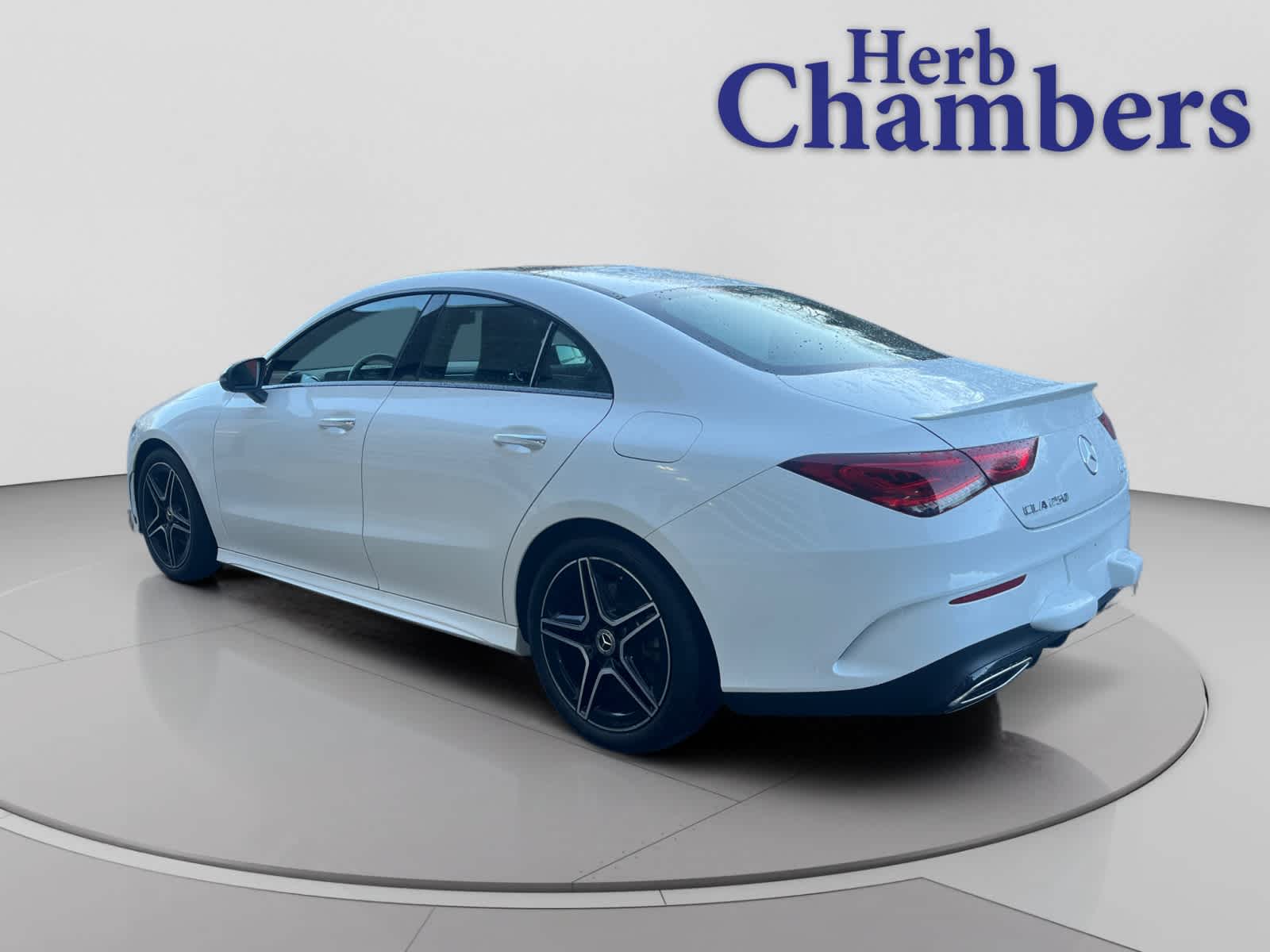 2022 Mercedes Benz CLA 250 4MATIC photo 3