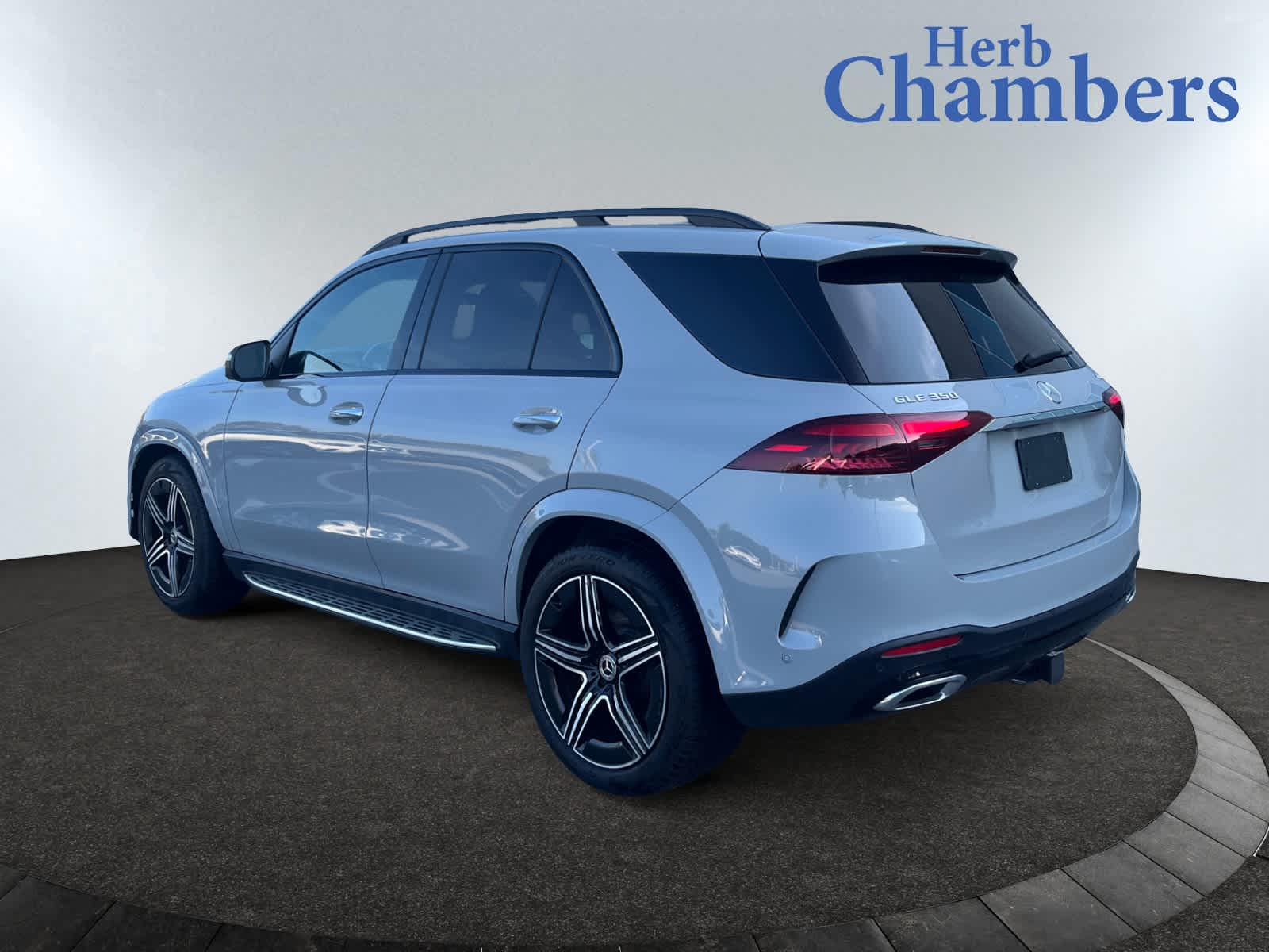 2024 Mercedes Benz GLE 350 4MATIC photo 3
