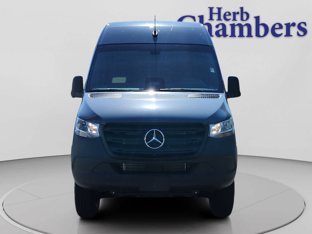 New 2025 Mercedes-Benz Sprinter 2500 Standard Roof 4-Cyl Diesel HO Van Cargo Van