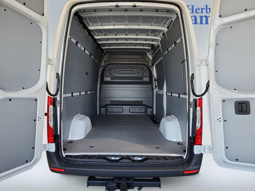 New 2025 Mercedes-Benz Sprinter 2500 Standard Roof 4-Cyl Diesel Van Cargo Van