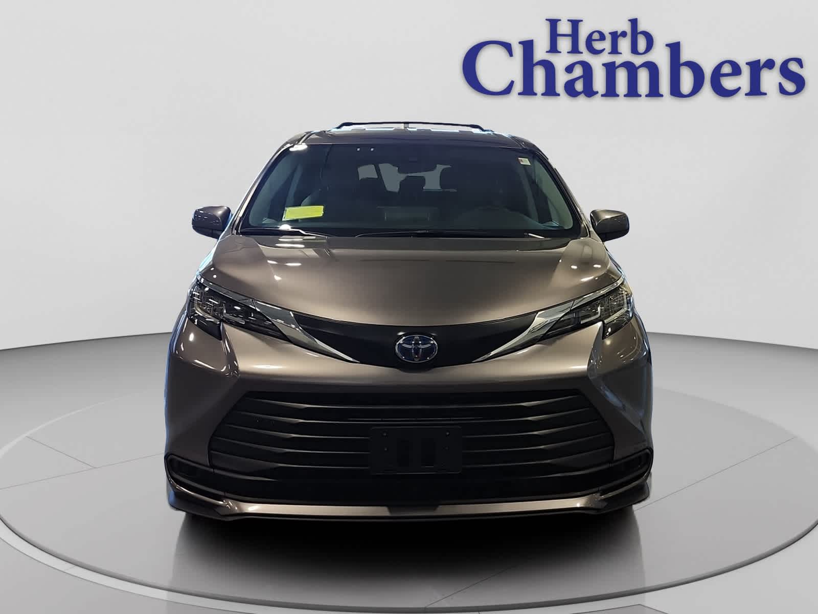 used 2023 Toyota Sienna car, priced at $38,997