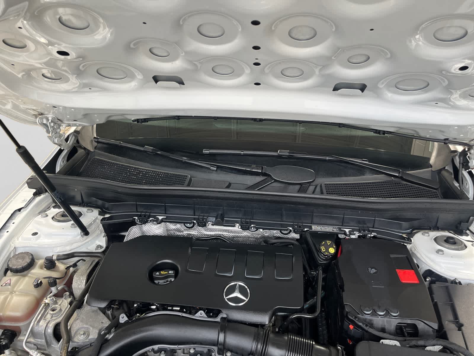 used 2023 Mercedes-Benz GLB 250 car, priced at $30,999