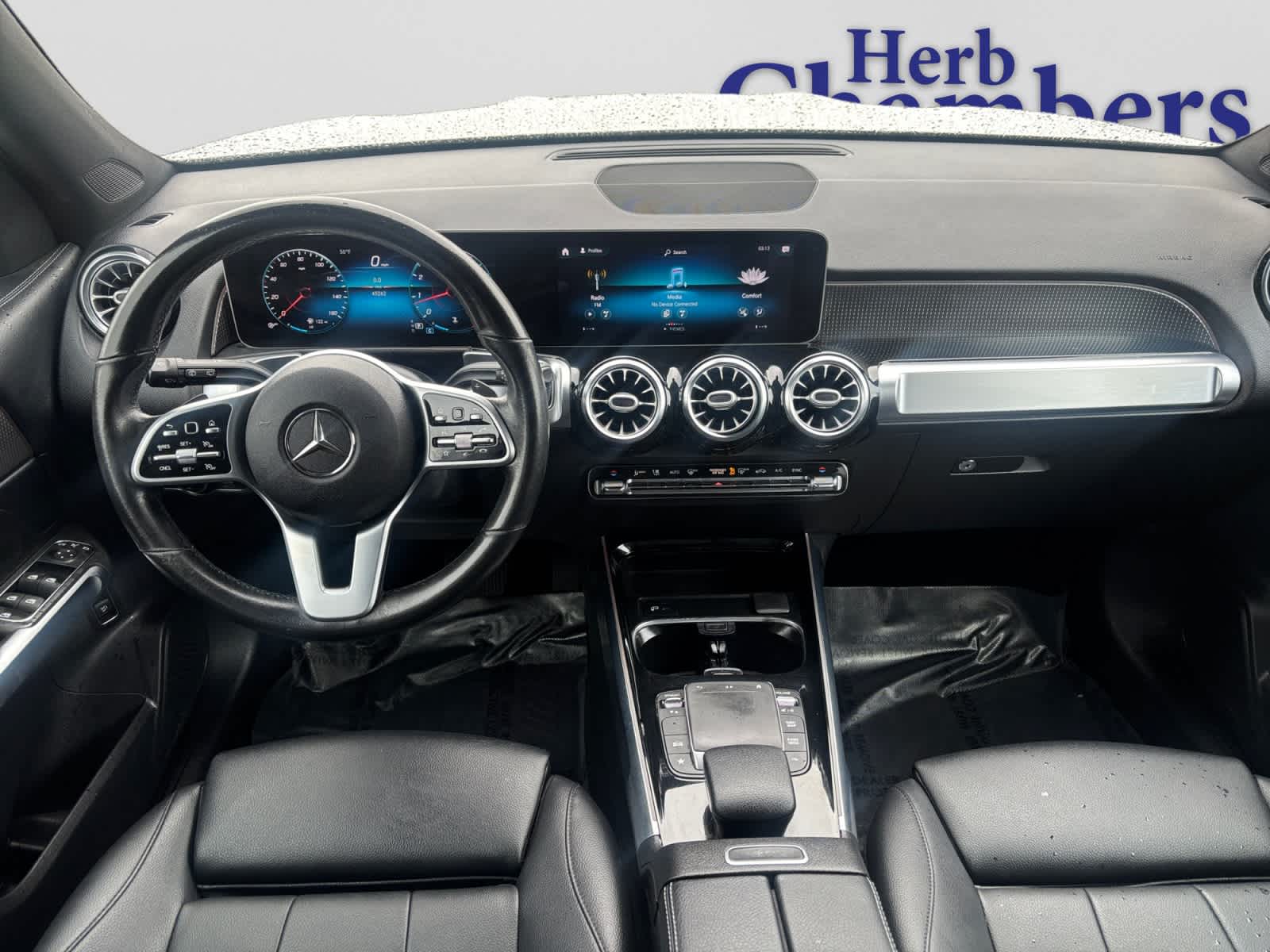 used 2021 Mercedes-Benz GLB 250 car, priced at $27,998
