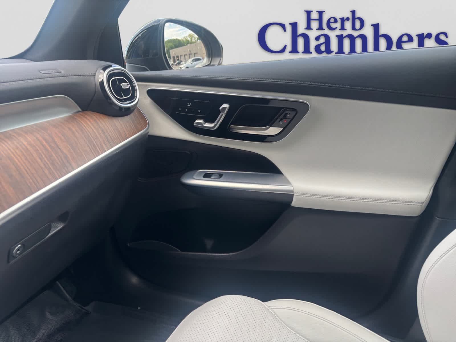 used 2023 Mercedes-Benz GLC 300 car, priced at $39,998