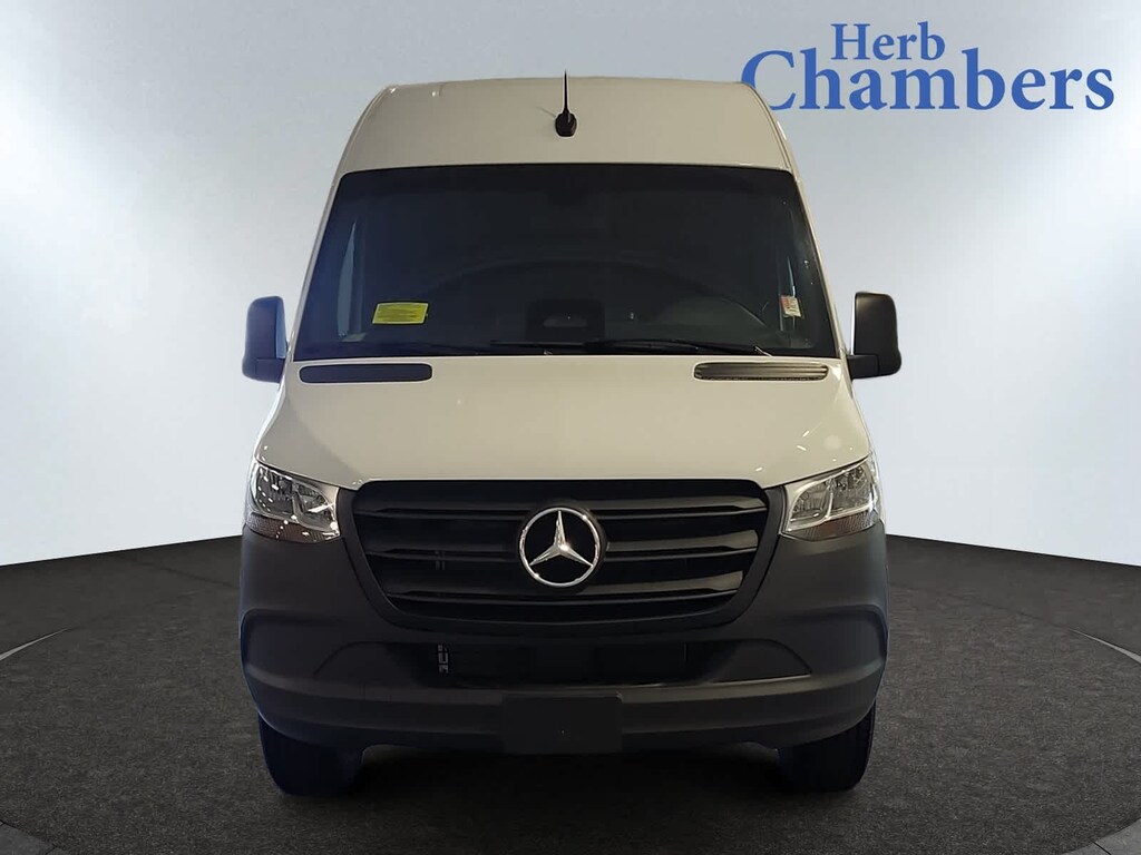 New 2025 Mercedes-Benz Sprinter 2500 Standard Roof 4-Cyl Diesel Van Cargo Van