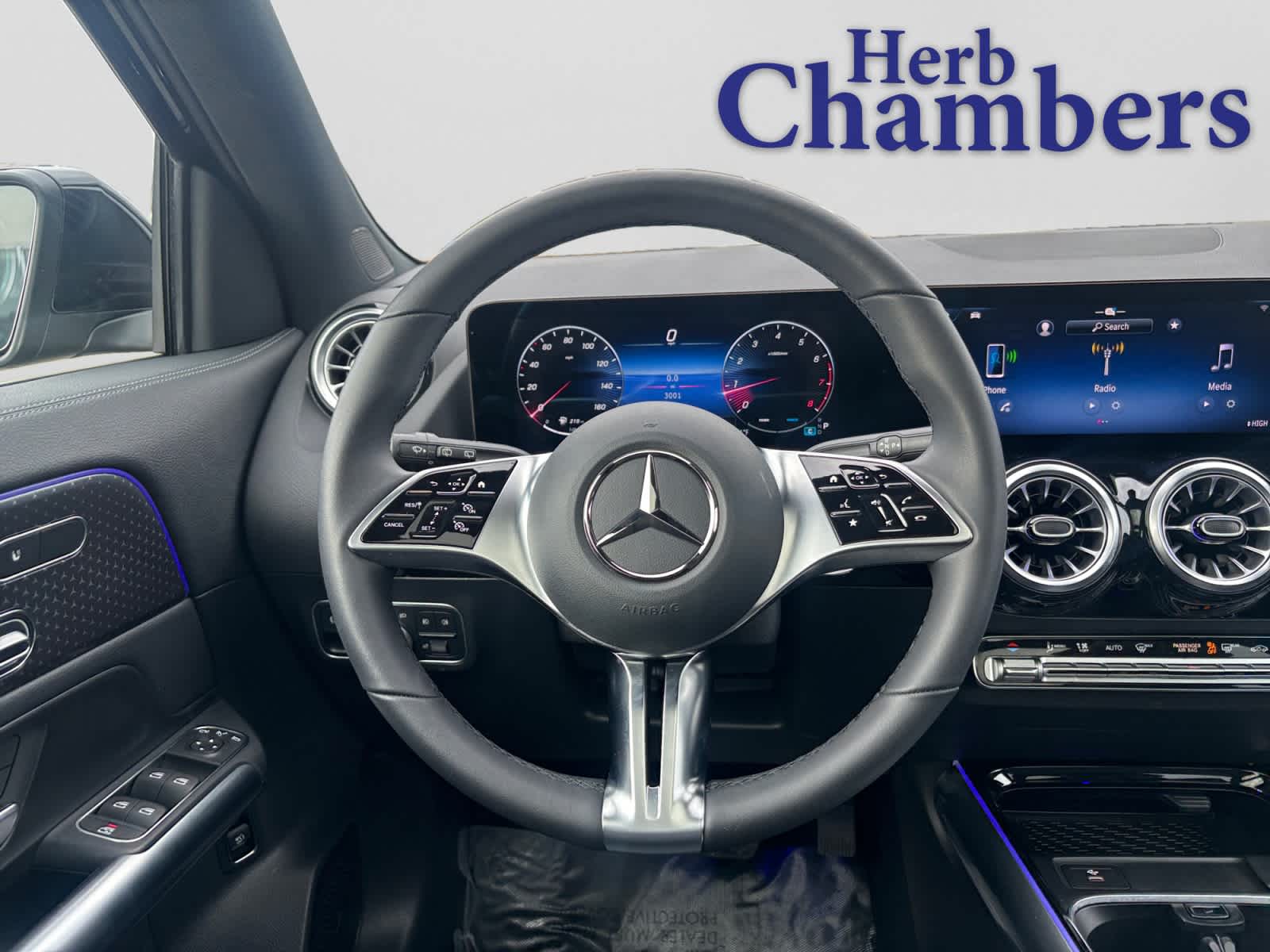 used 2026 Mercedes-Benz GLA 250 car, priced at $43,998