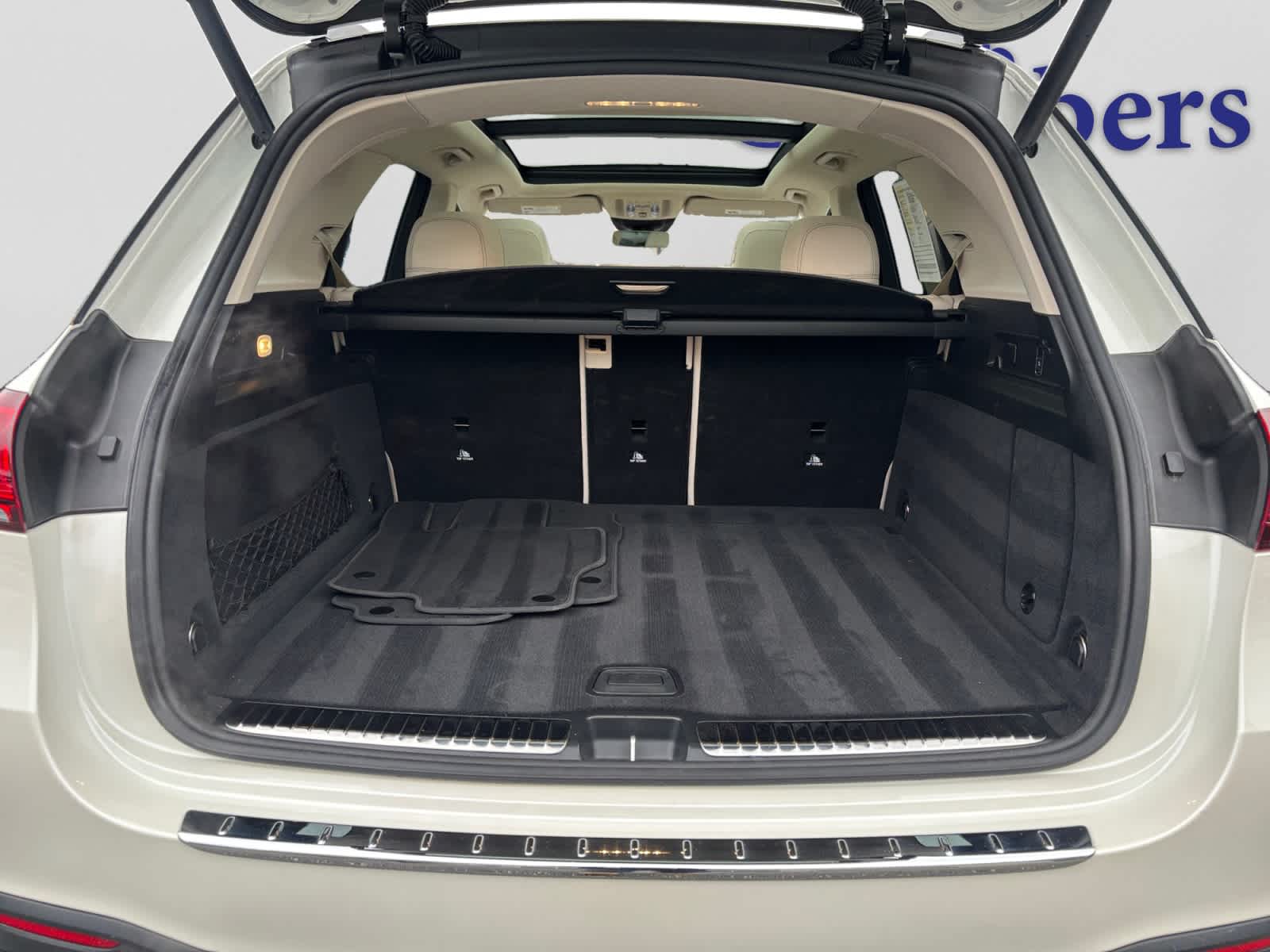 used 2022 Mercedes-Benz GLE 450 car, priced at $52,798