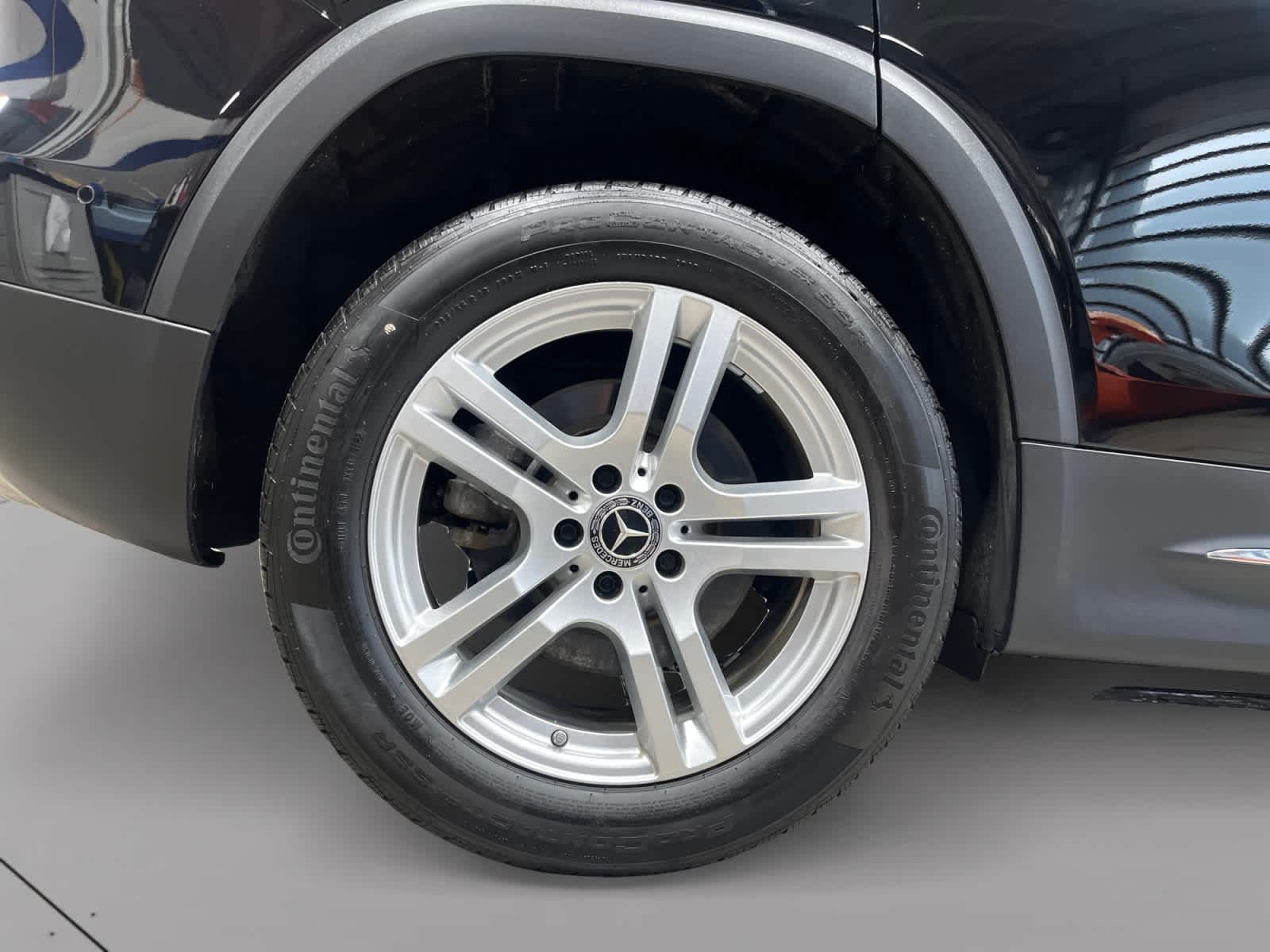 used 2023 Mercedes-Benz GLB 250 car, priced at $33,998