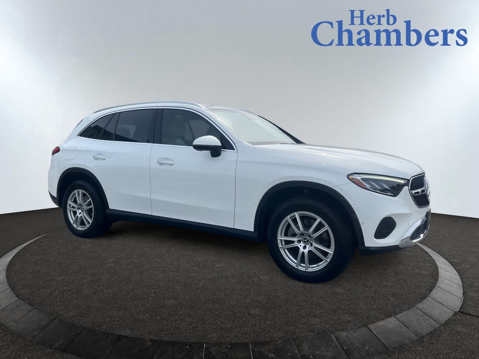2023 Mercedes-Benz GLC