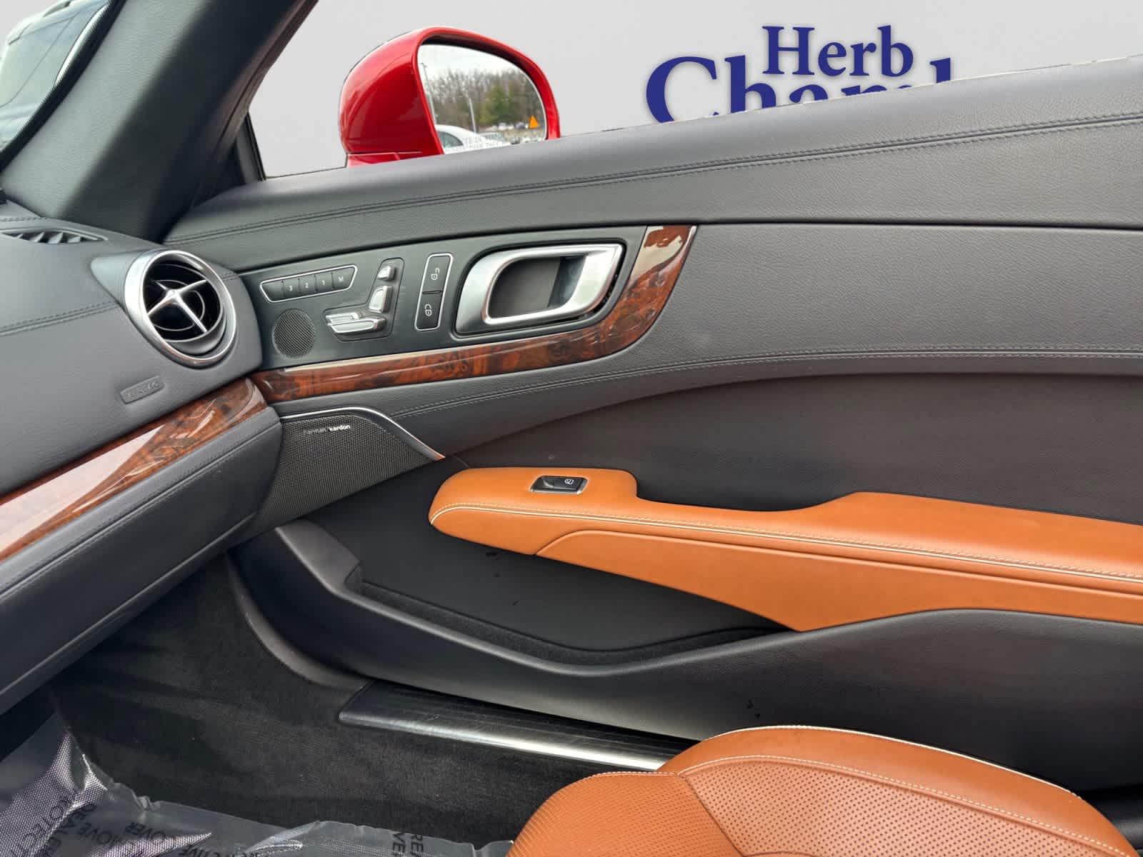 used 2019 Mercedes-Benz SL 550 car, priced at $48,999