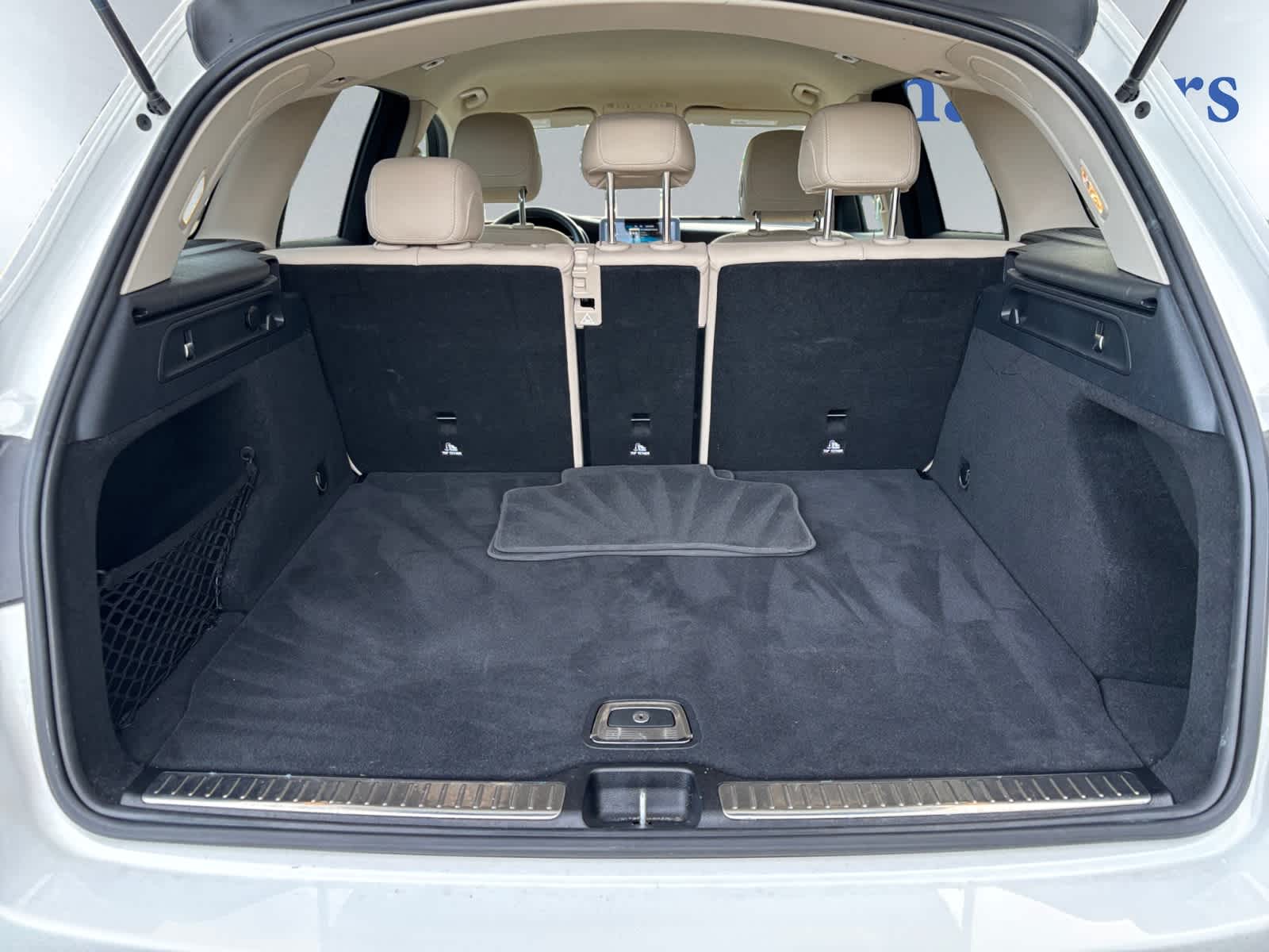 2022 Mercedes Benz GLC 300 4MATIC photo 4