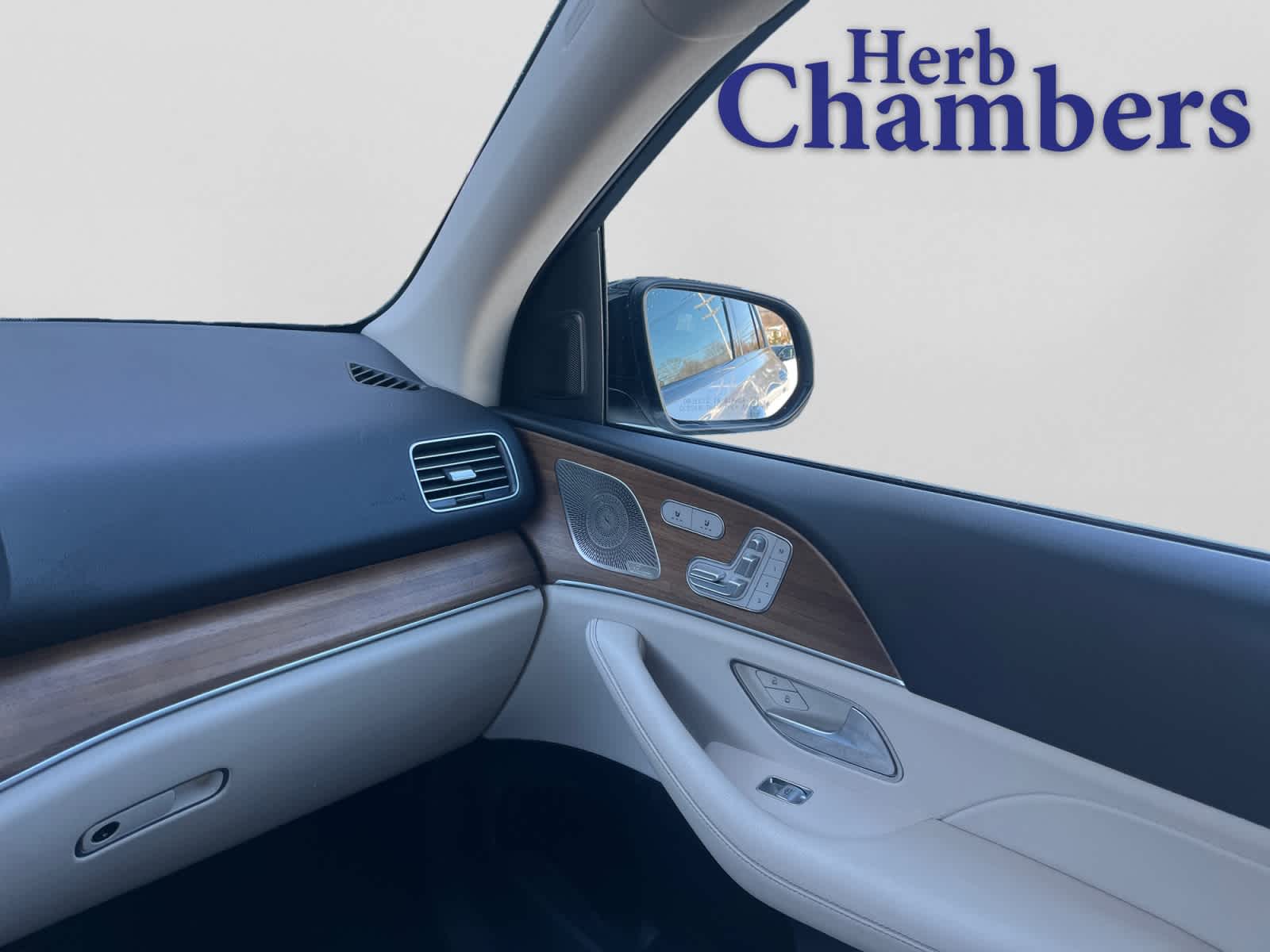 used 2024 Mercedes-Benz GLE 450 car, priced at $63,998