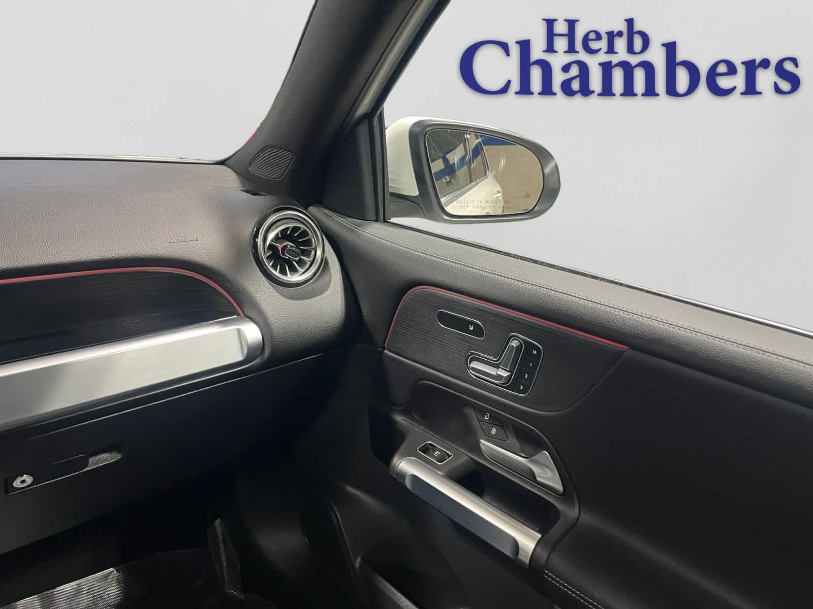 used 2023 Mercedes-Benz GLB 250 car, priced at $33,998