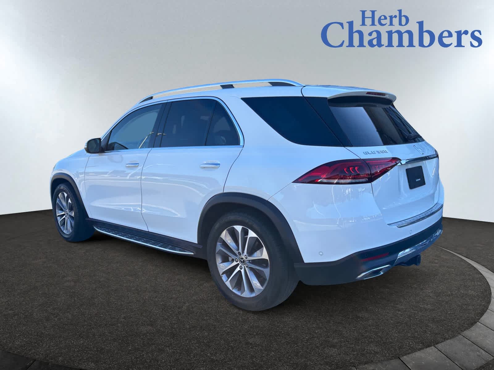 2022 Mercedes Benz GLE 350 4MATIC photo 3