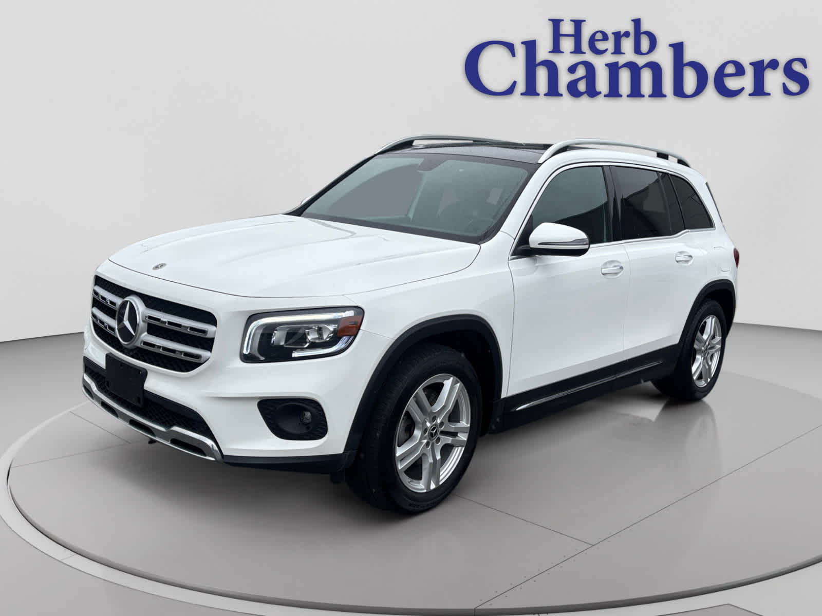 used 2021 Mercedes-Benz GLB 250 car, priced at $27,998