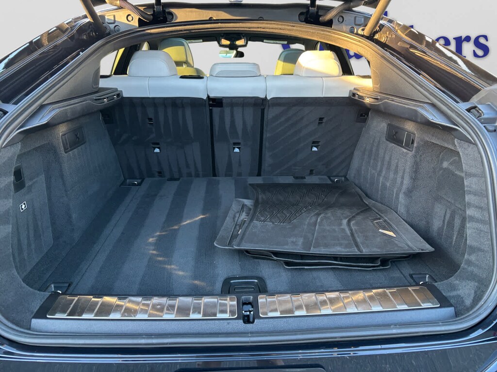 Used 2024 BMW X6 xDrive40i SUV