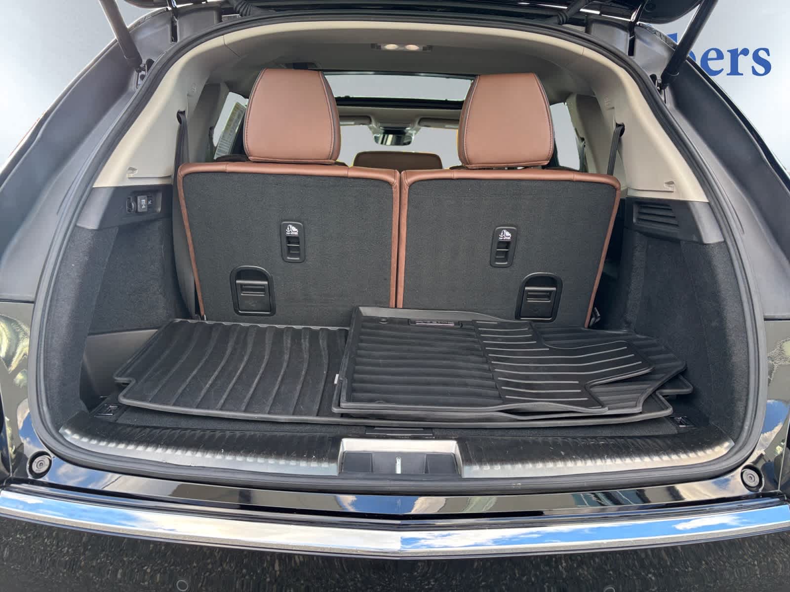 2024 Acura MDX SH-AWD Advance photo 4