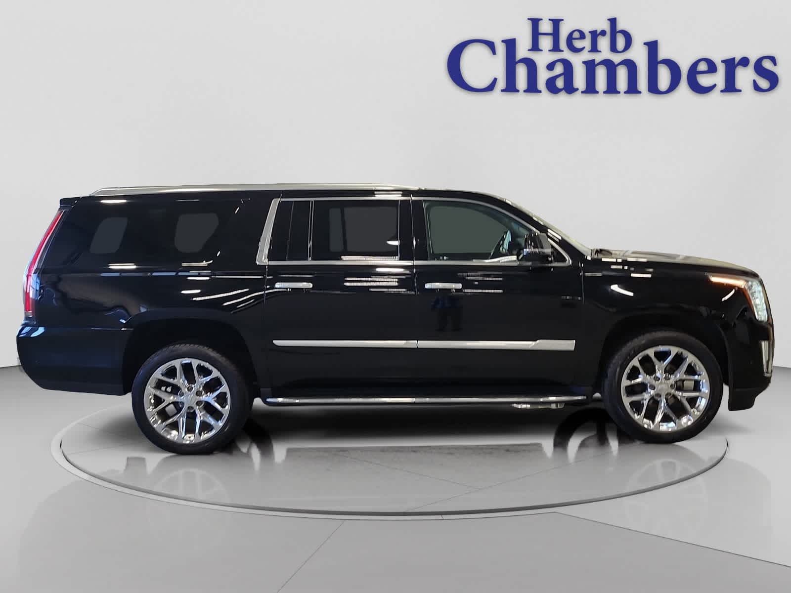used 2018 Cadillac Escalade ESV car, priced at $29,997