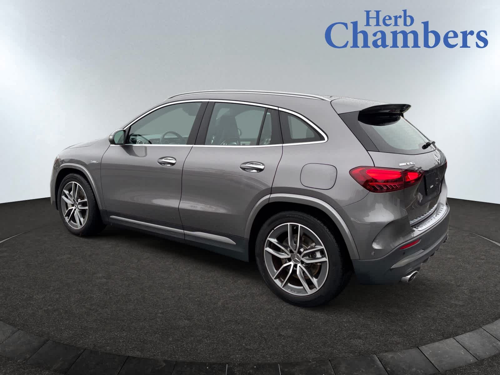 2024 Mercedes Benz GLA AMG 35 4MATIC photo 3