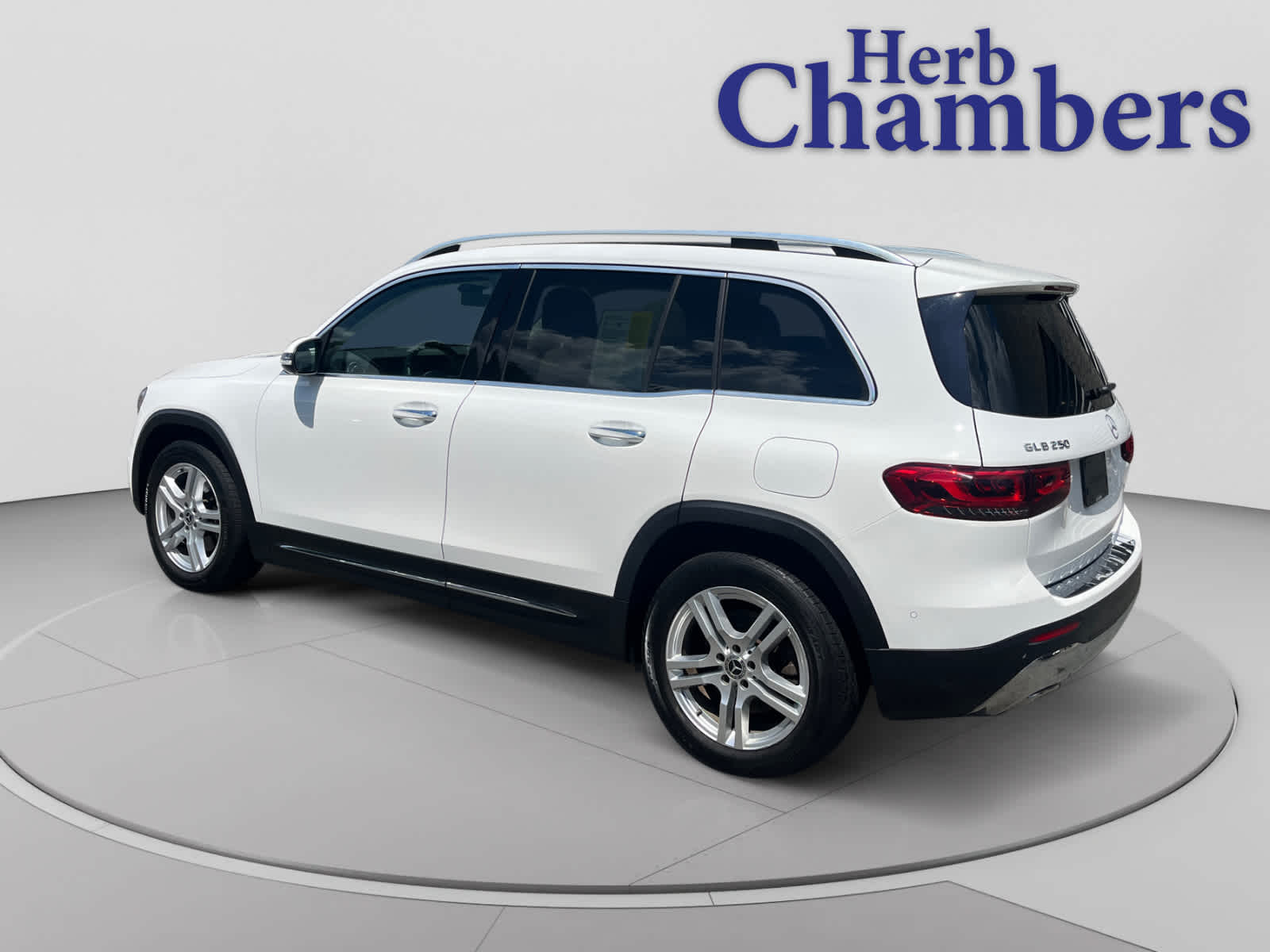 used 2022 Mercedes-Benz GLB 250 car, priced at $30,798