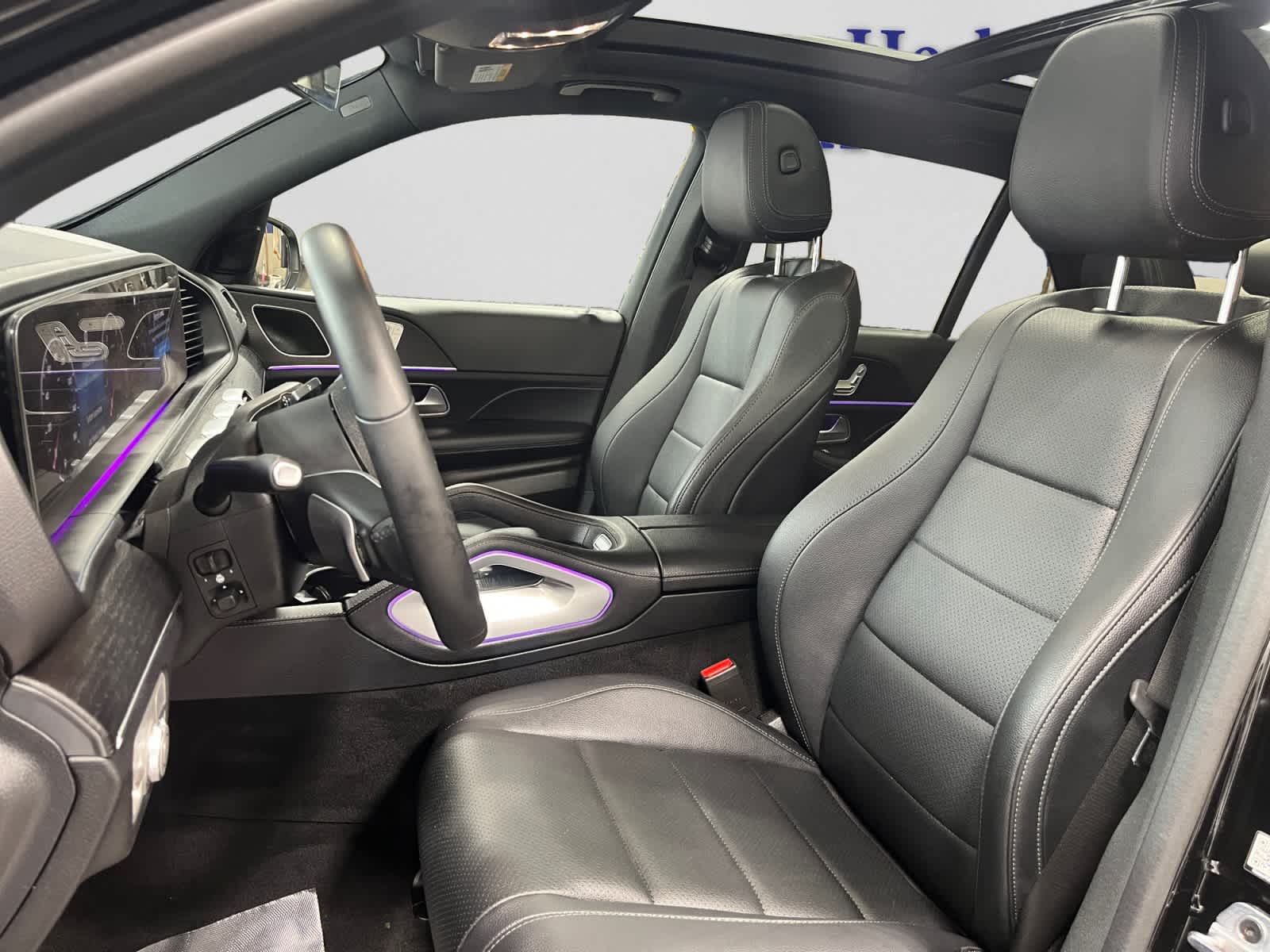 used 2024 Mercedes-Benz GLE 350 car, priced at $53,998