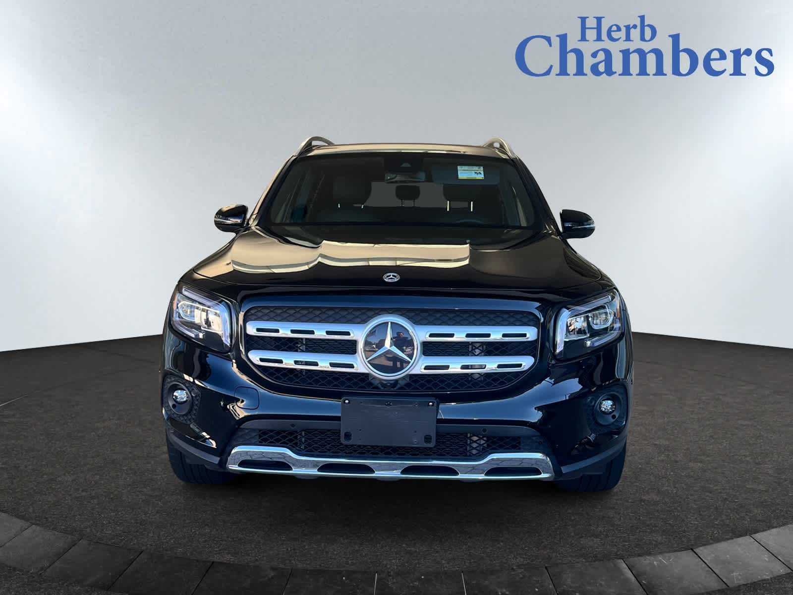 2022 Mercedes Benz GLB 250 4MATIC photo 2