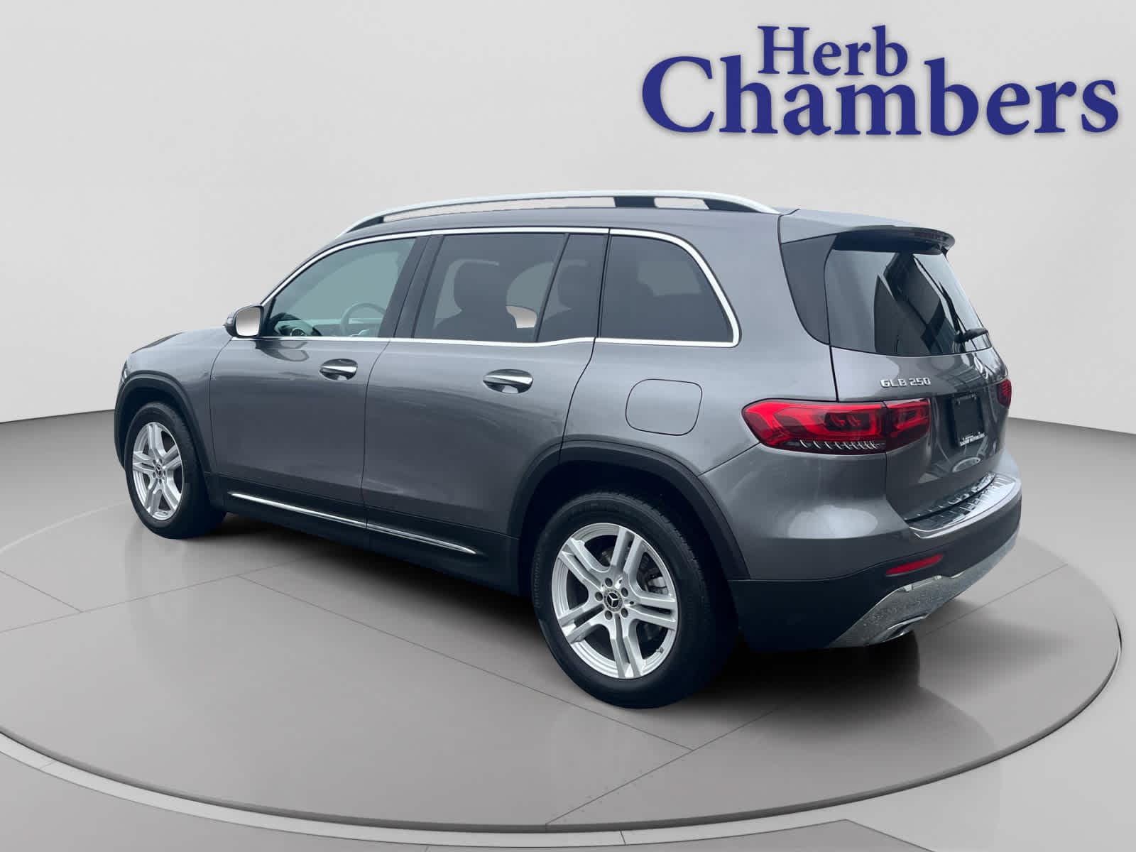 used 2022 Mercedes-Benz GLB 250 car, priced at $27,498