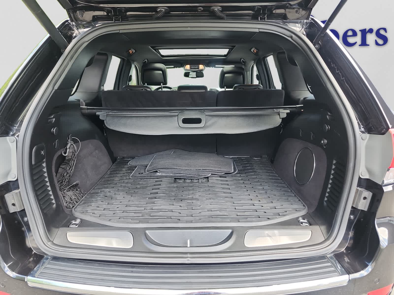 used 2014 Jeep Grand Cherokee car, priced at $15,997