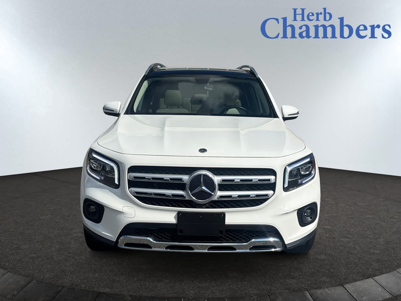 2021 Mercedes Benz GLB 250 4MATIC photo 2