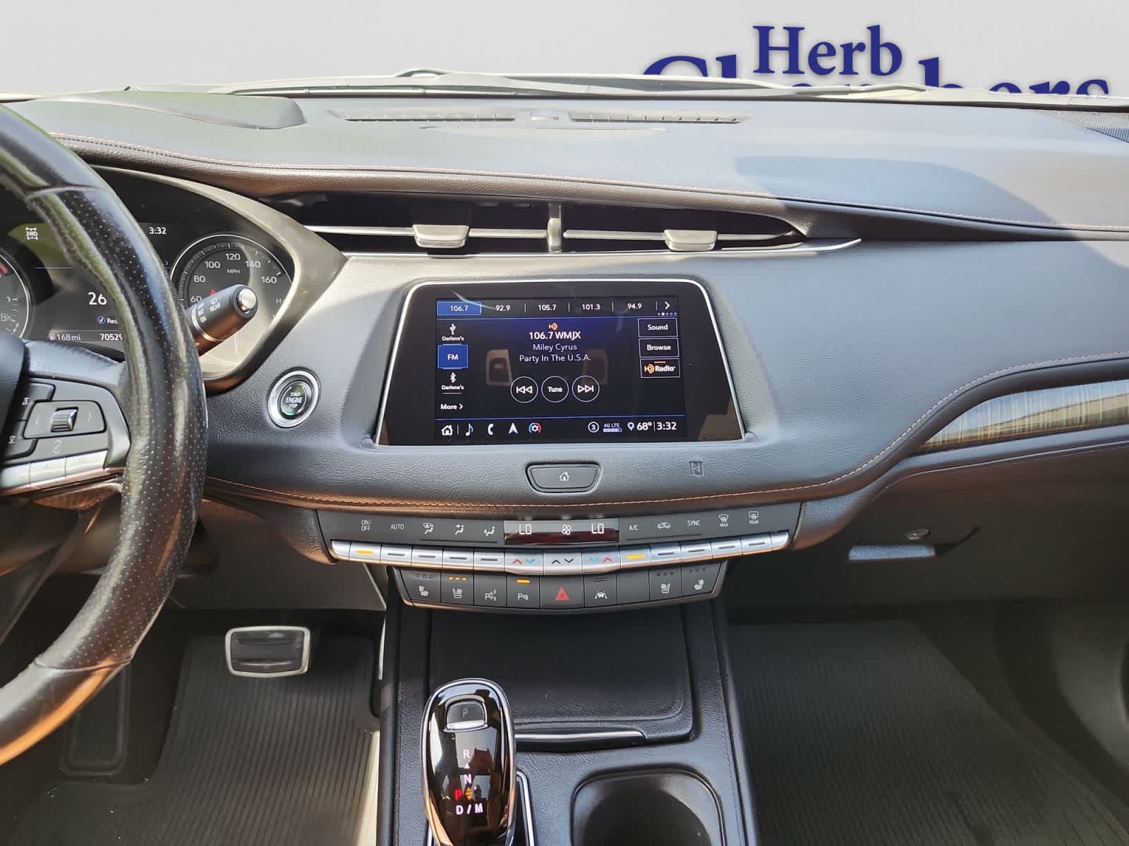 used 2020 Cadillac XT4 car, priced at $23,997