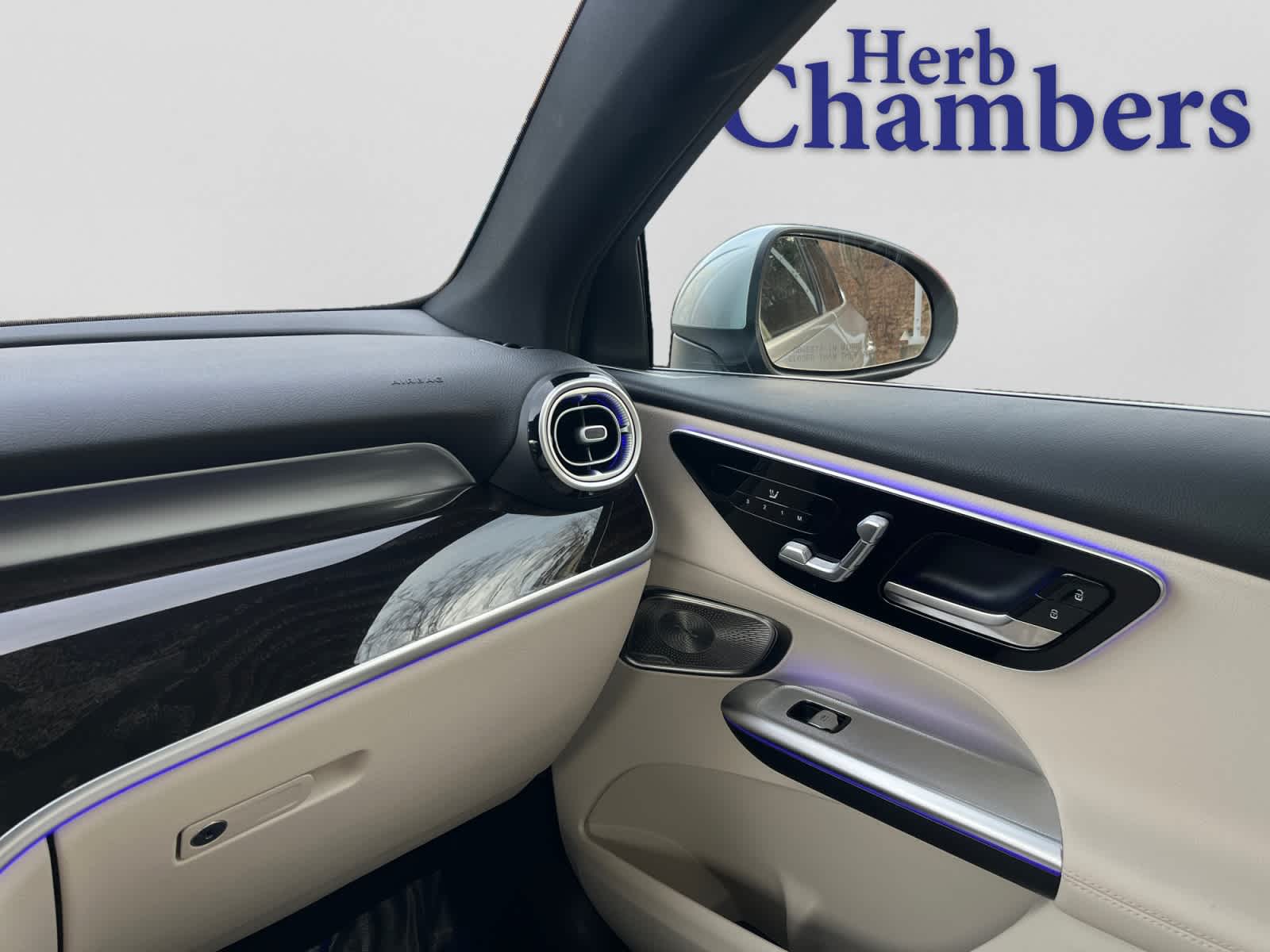 used 2025 Mercedes-Benz GLC 300 car, priced at $54,998