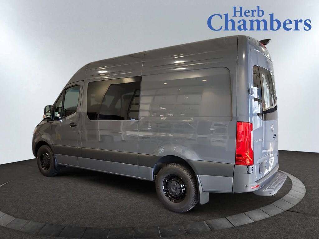 New 2025 Mercedes-Benz Sprinter 2500 Standard Roof 4-Cyl Diesel Van Crew Van