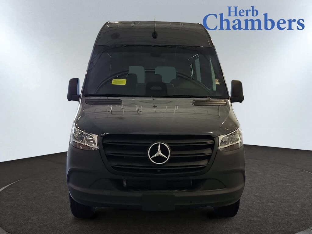New 2025 Mercedes-Benz Sprinter 2500 Standard Roof 4-Cyl Diesel Van Crew Van