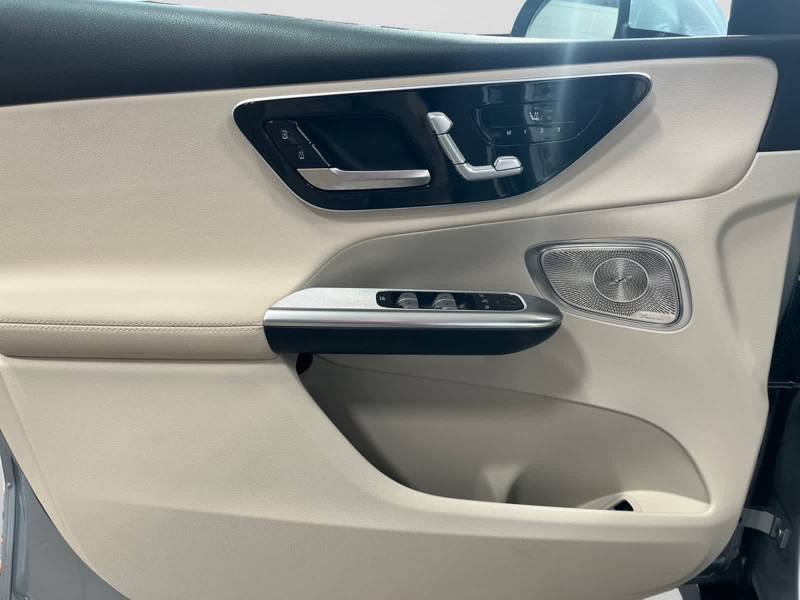 used 2025 Mercedes-Benz GLC 300 car, priced at $54,998